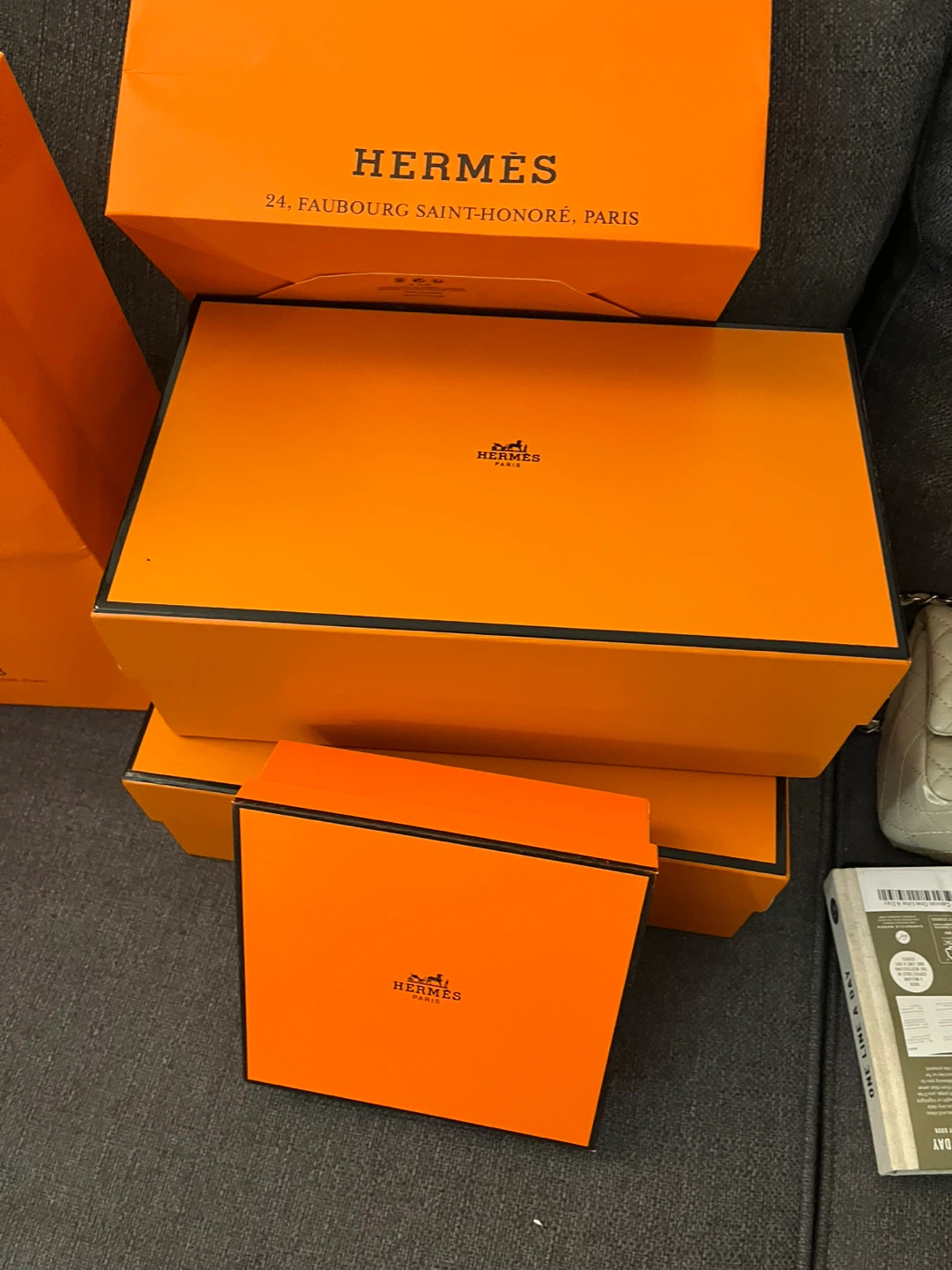 🌱 Hermès Orange Shopping Bags and Boxes - photo 4