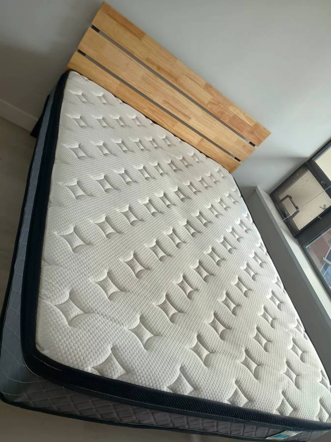 QUEEN bed frame *Free delivery - photo 3