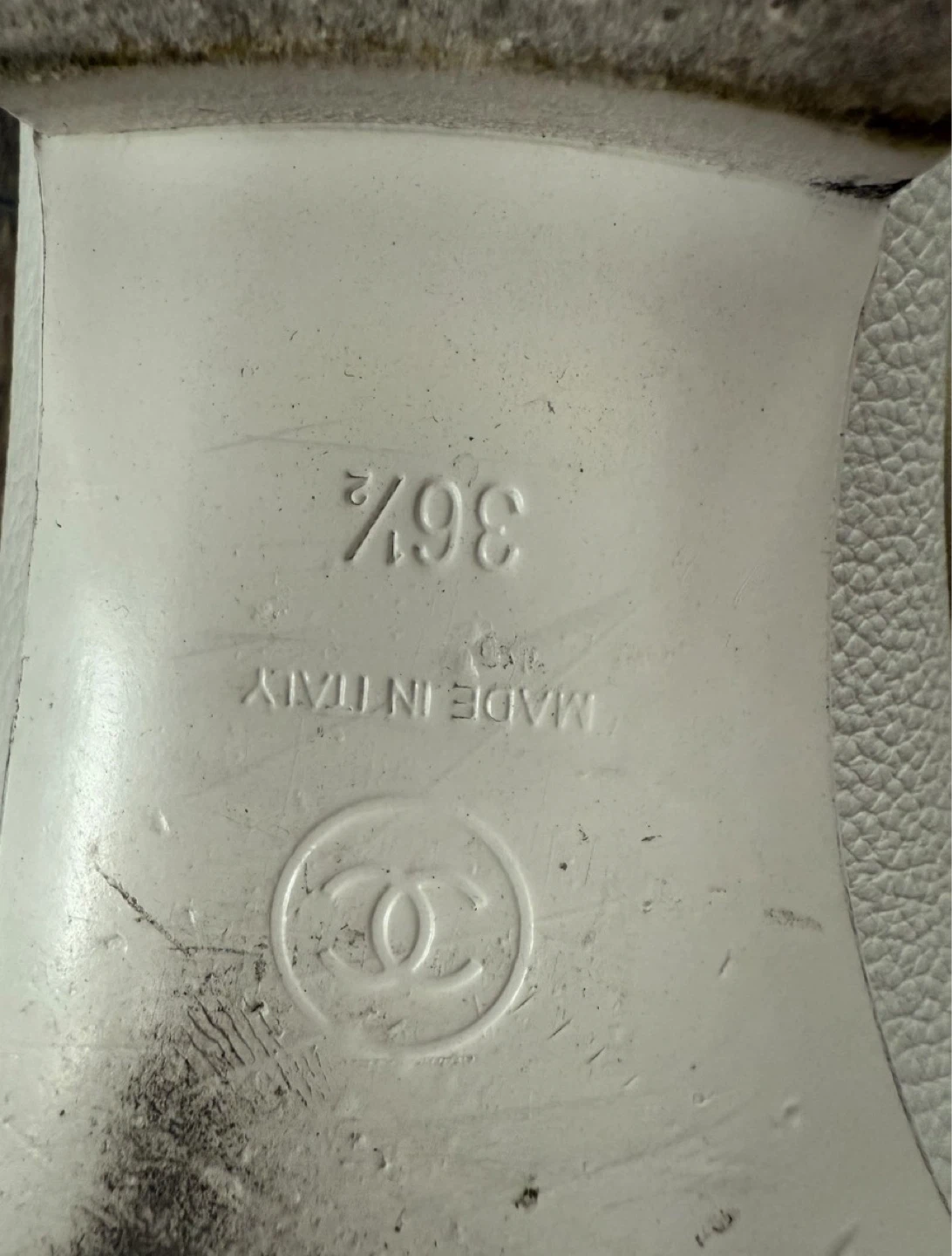 Authentic Chanel Ballet Flats White Yellow Cap Toe Bow Size 36.5 - photo 3