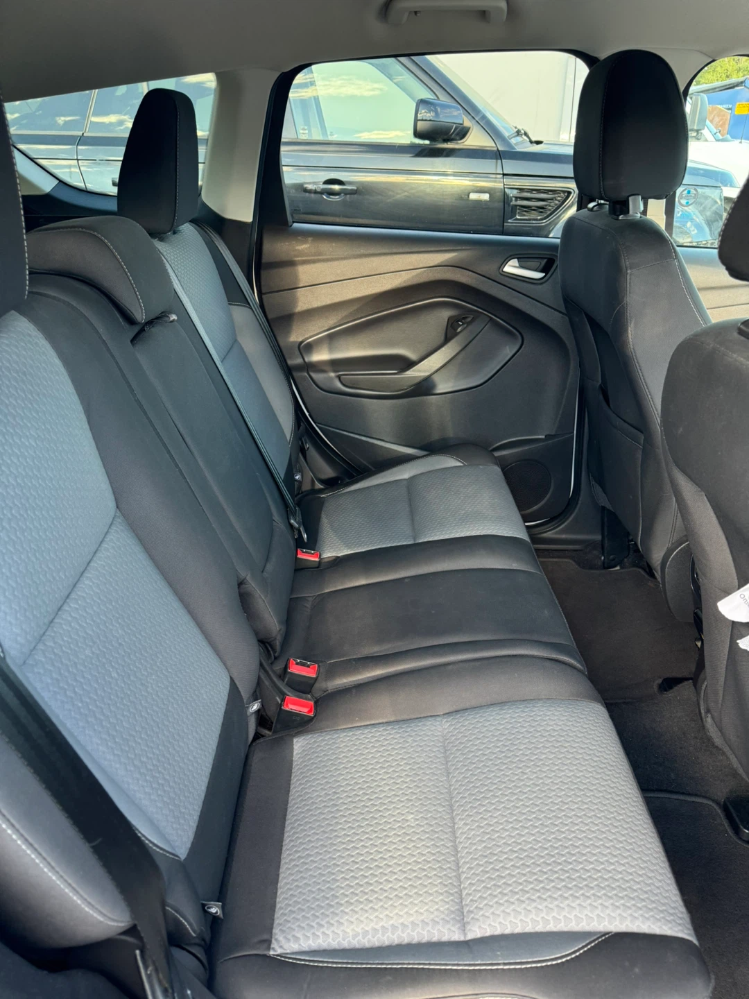 2017 Ford Escape FWD. 2.0 liters. Certified - photo 5