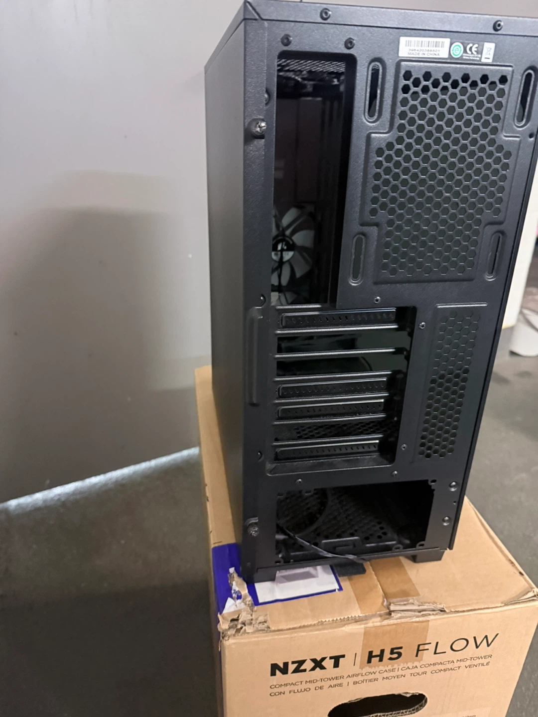 NZXT H5 Flow Black Computer Case - photo 3