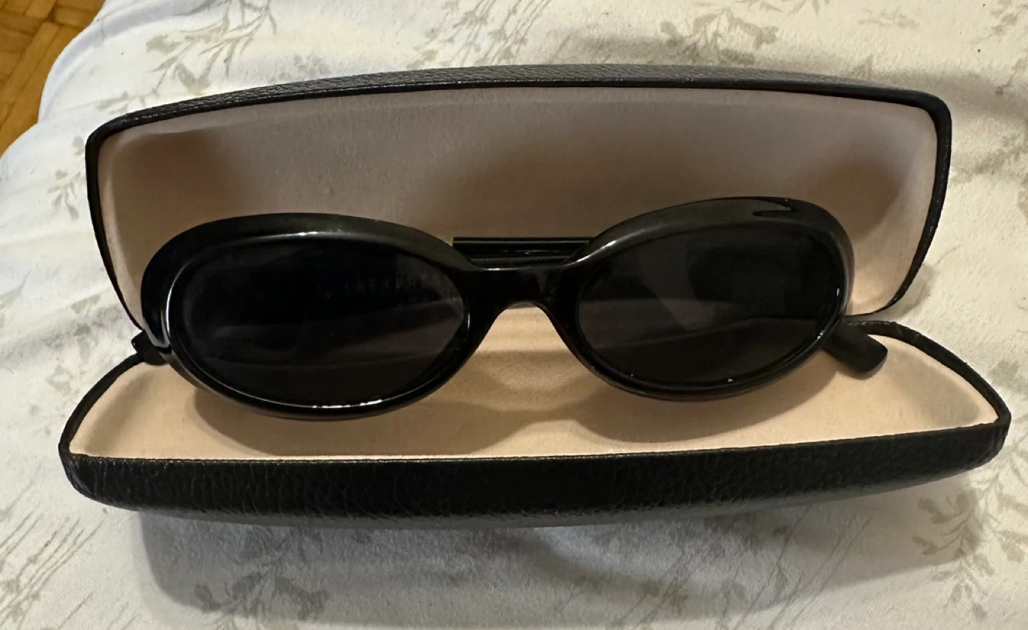 Black Oval Sunglasses - photo 3