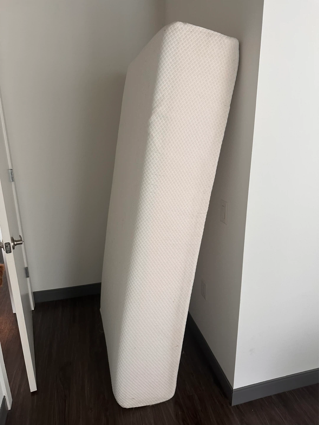 Free White Foam Full Mattress