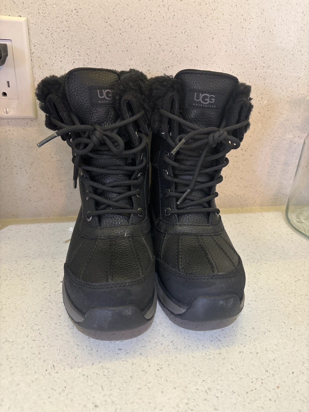 Ugg Waterproof Boots - Black SIZE 5.5 - photo 4