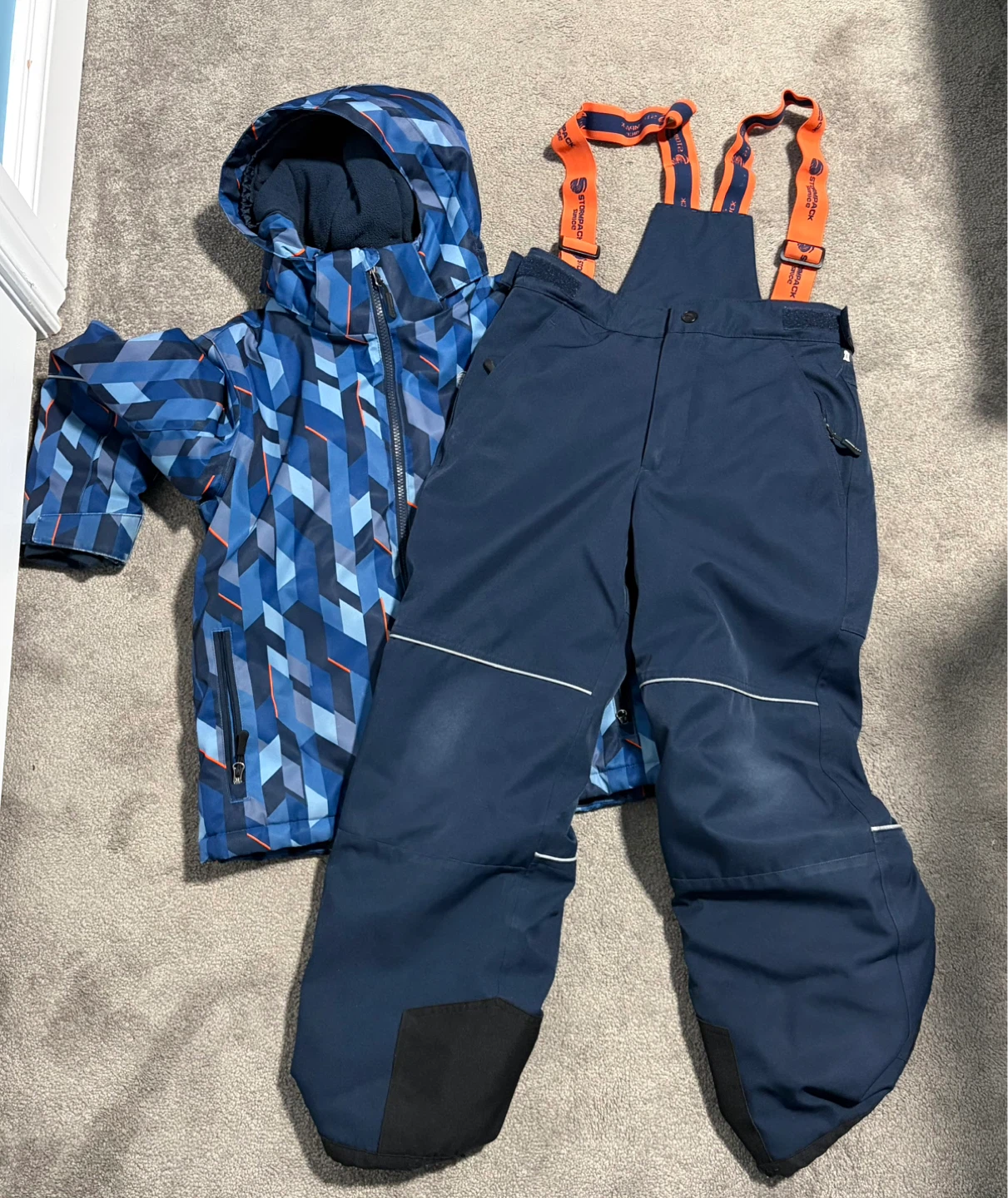 Size 10 snow suit