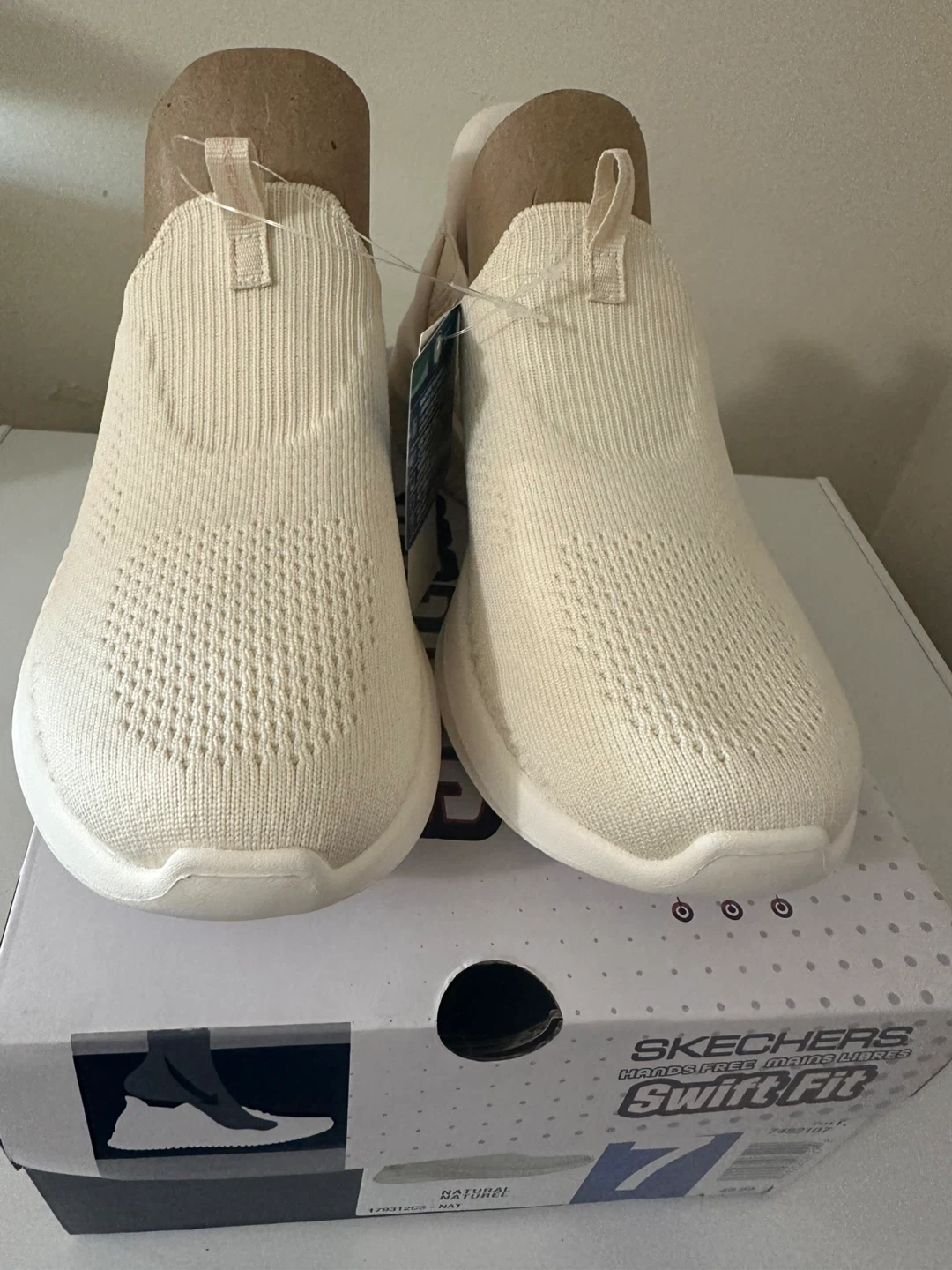 Skechers Swift Fit Slip-On Shoes - Size 7 - Cream - photo 2