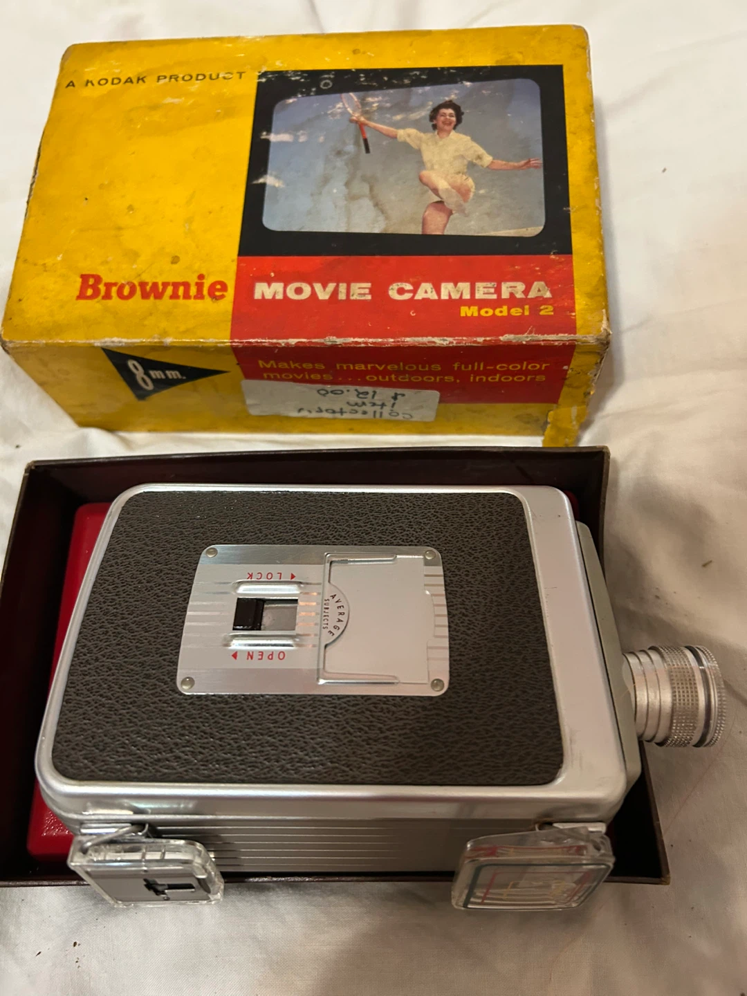 Kodak Brownie Movie Camera Model 2 - 8mm - photo 2