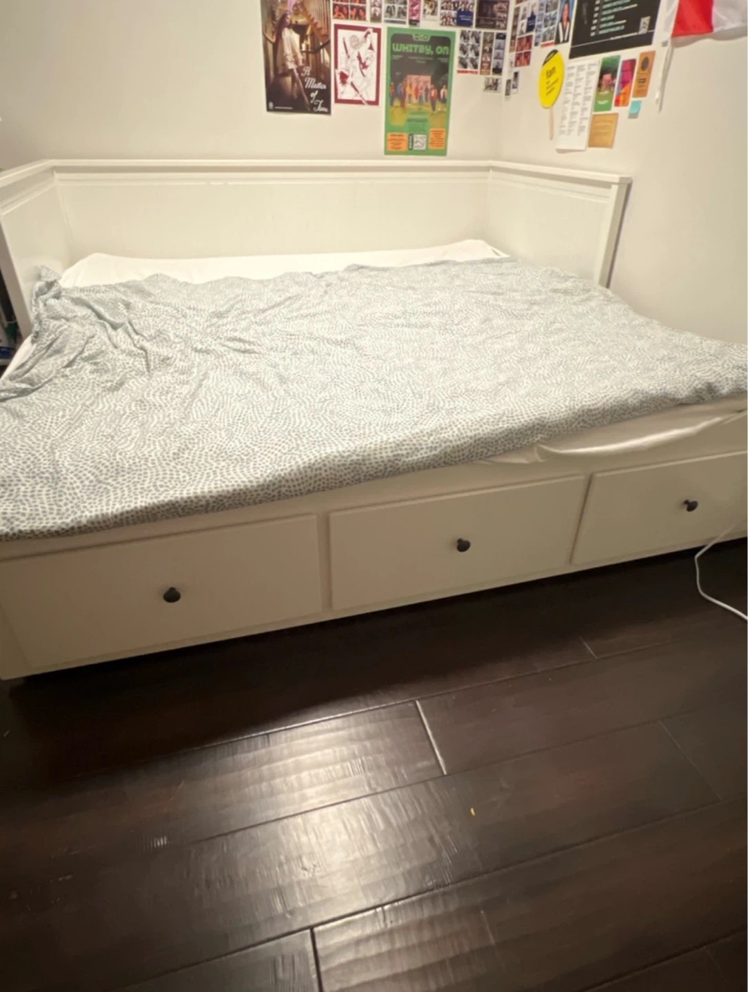 IKEA Hemnes Daybed with 2 Vannareid Mattresses