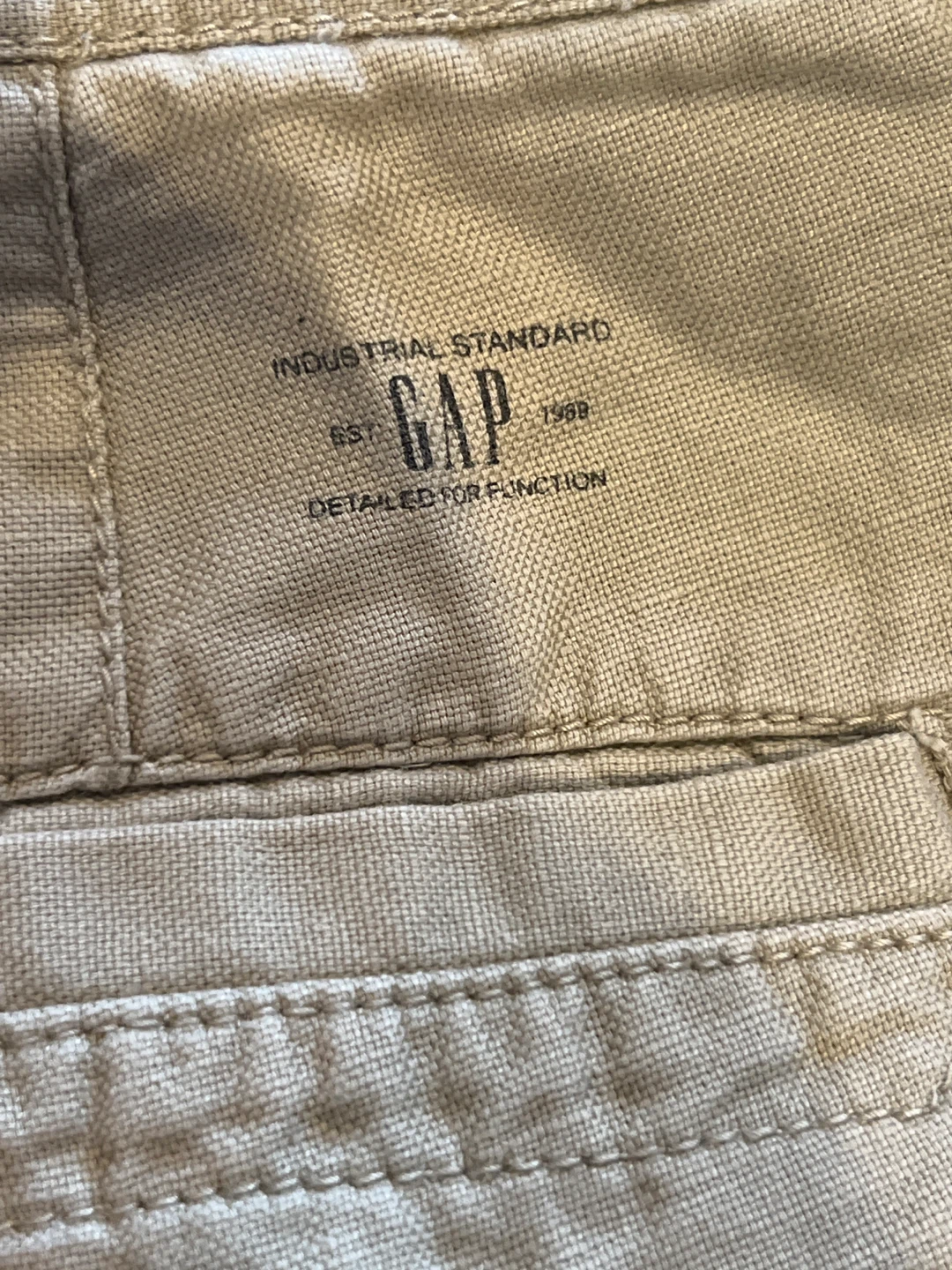 Gap Khakis Loose Fit Cargo Shorts Size 38 - photo 3
