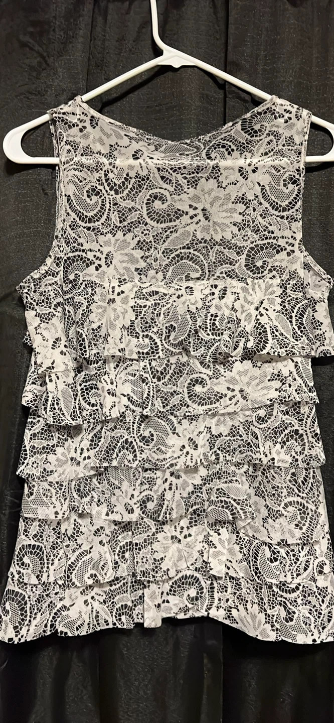MAJORA Sleeveless Lace Tiered Top - photo 2