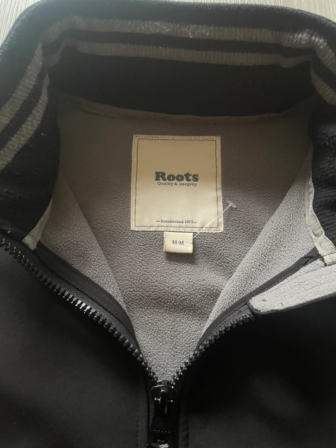 Roots Black Jacket - Size M - photo 2