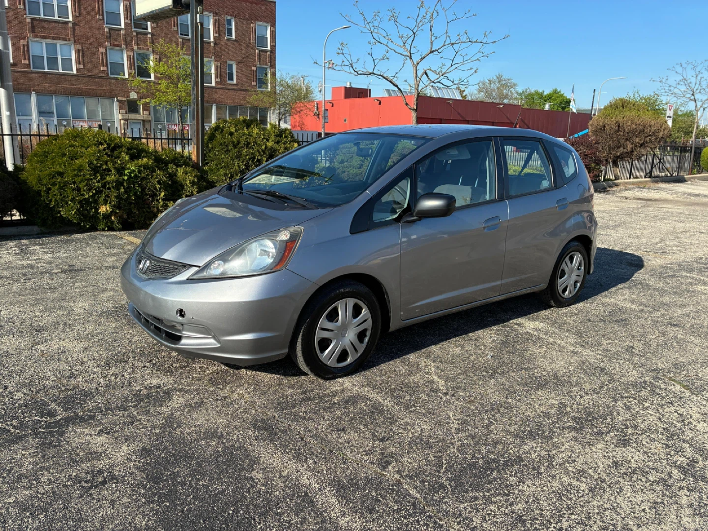 2010  Honda Fit Hatchback con 125 mil millas - photo 2