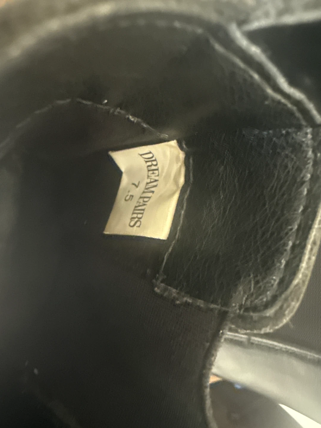 Dream Pairs Black Chelsea Boots Size 7.5 - photo 2