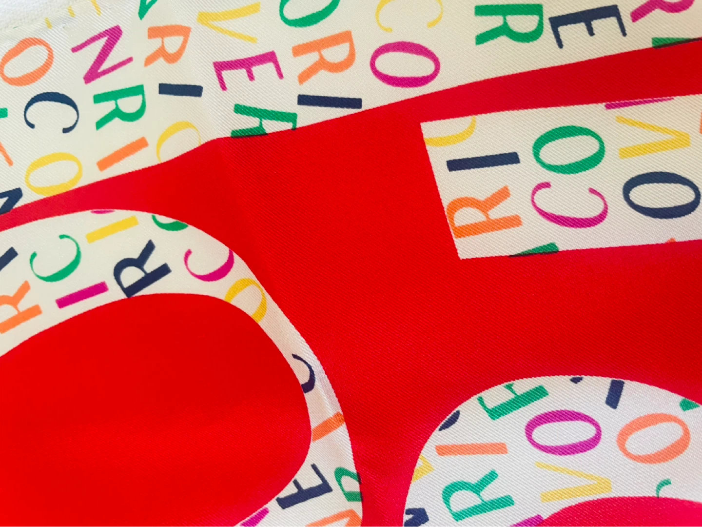 Red scarf with colorful letters pattern - photo 2