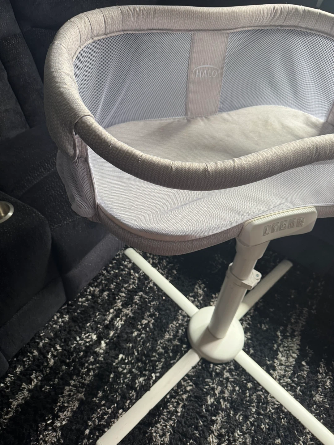 Halo Bassinest Swivel Sleeper - photo 2