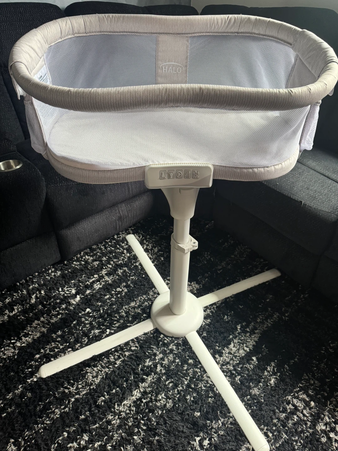 Halo Bassinest Swivel Sleeper