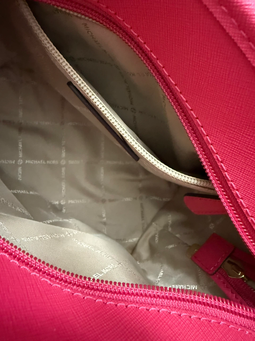 Michael Kors Pink Tote Bag - photo 3