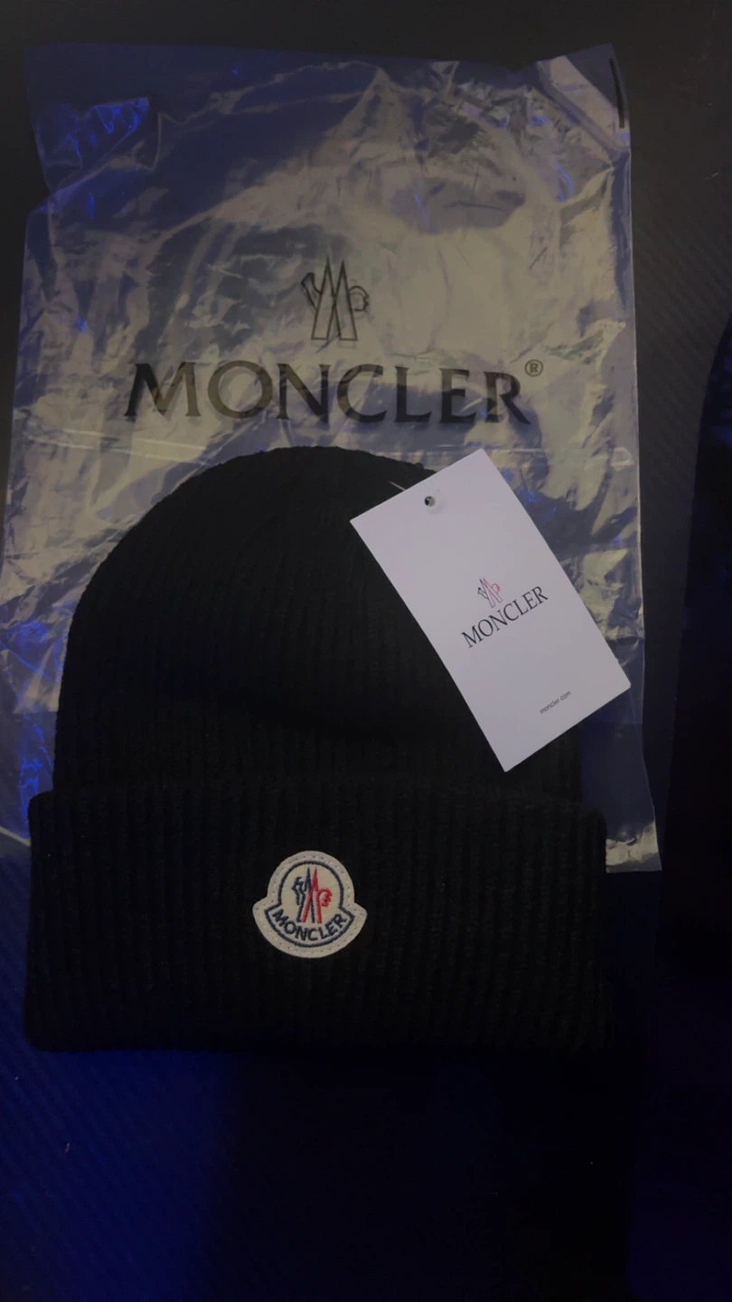 * Brand new* Moncler beanie