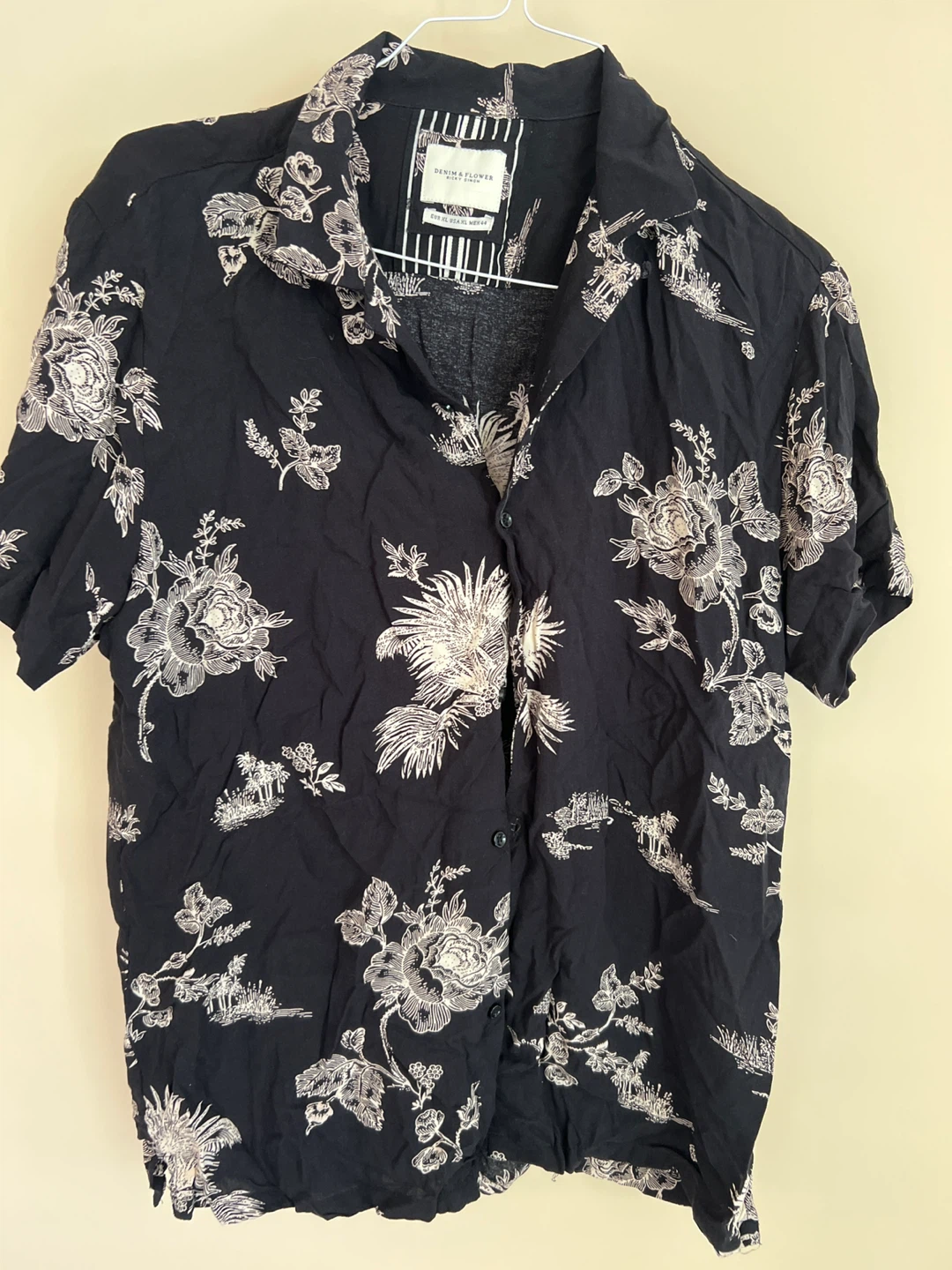 Denim & Flower Black Floral Short Sleeve