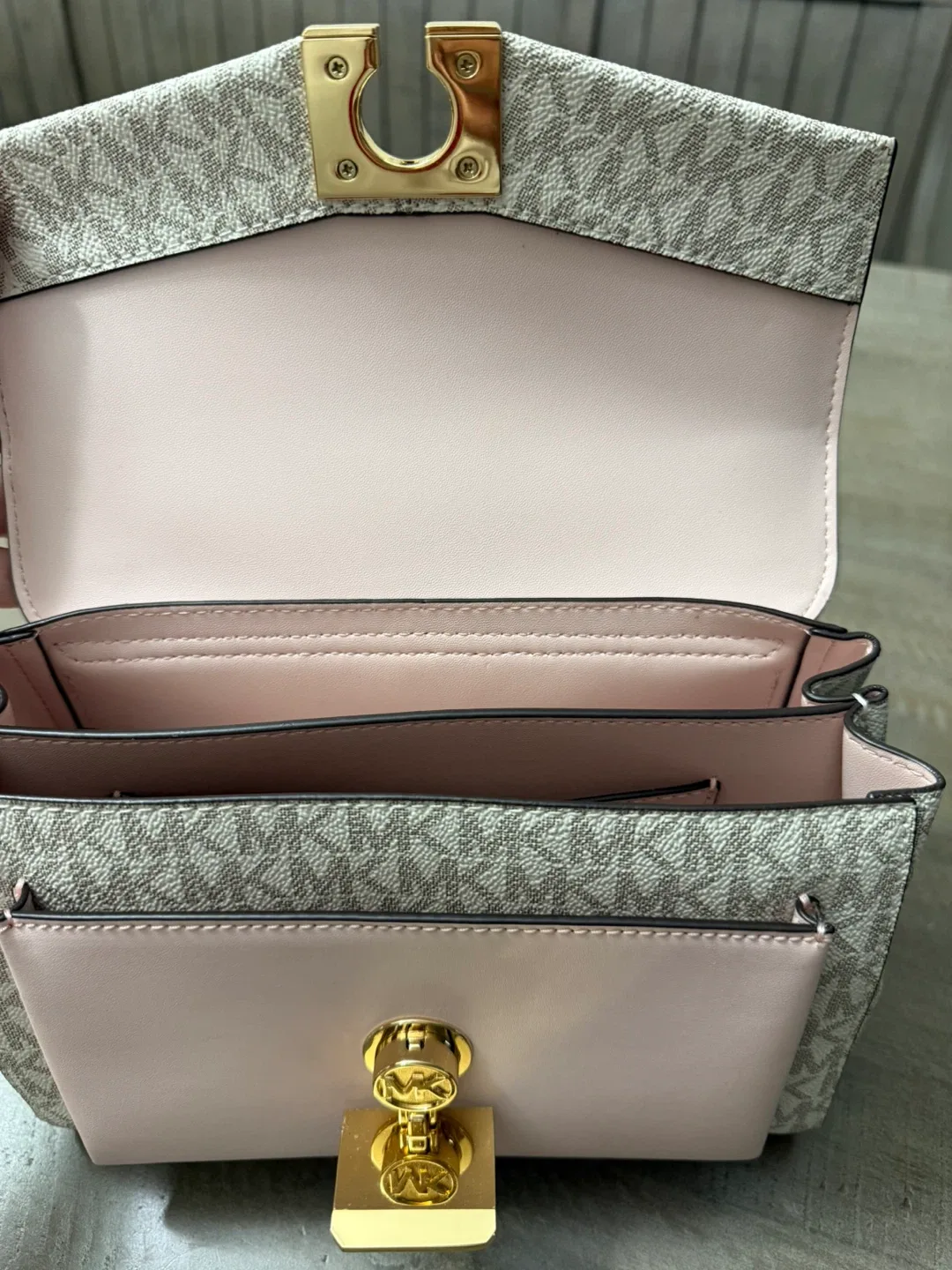 Michael Kors Shoulder Bag - photo 3