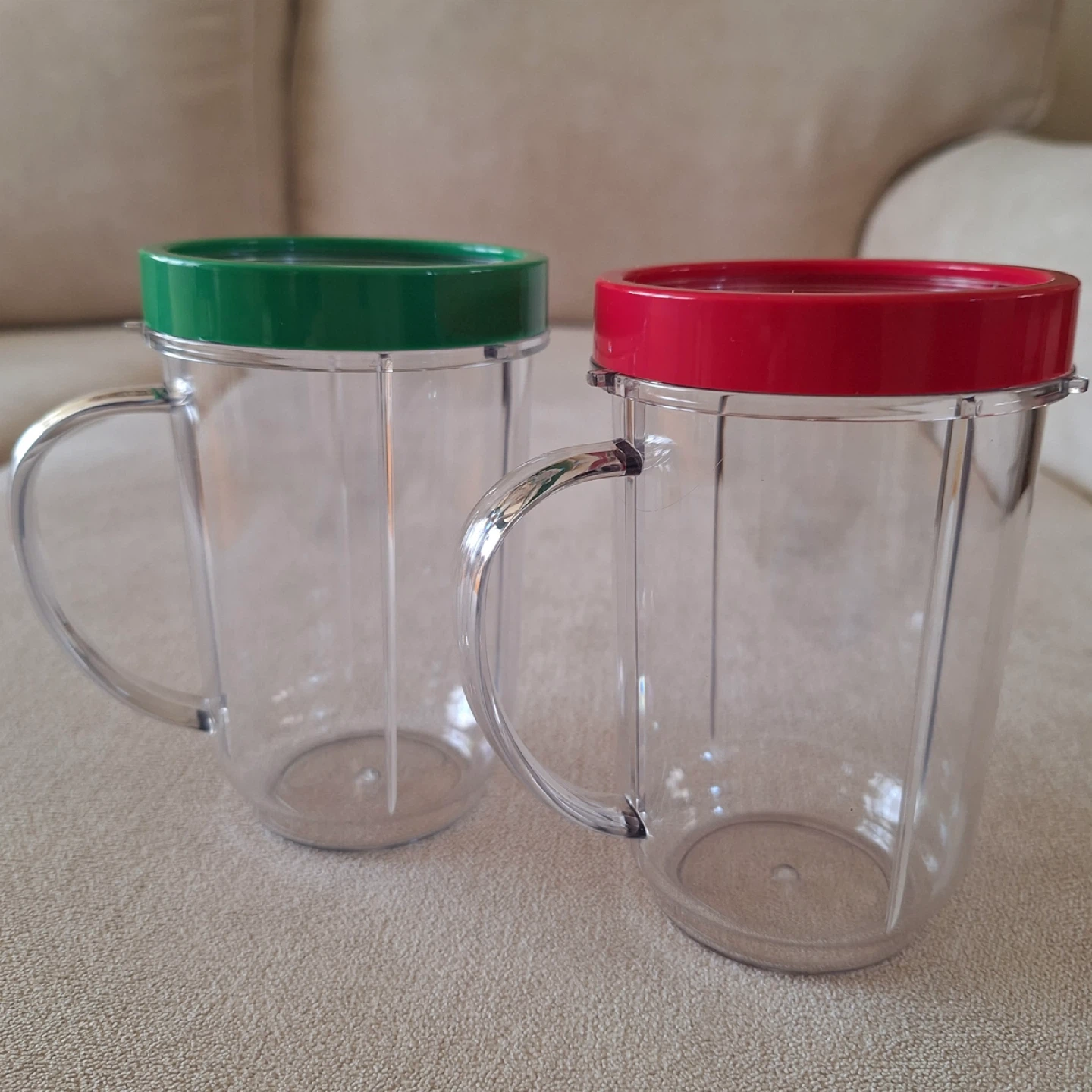 Set of 2 Blender Cups with Red and Green Lids - photo 3