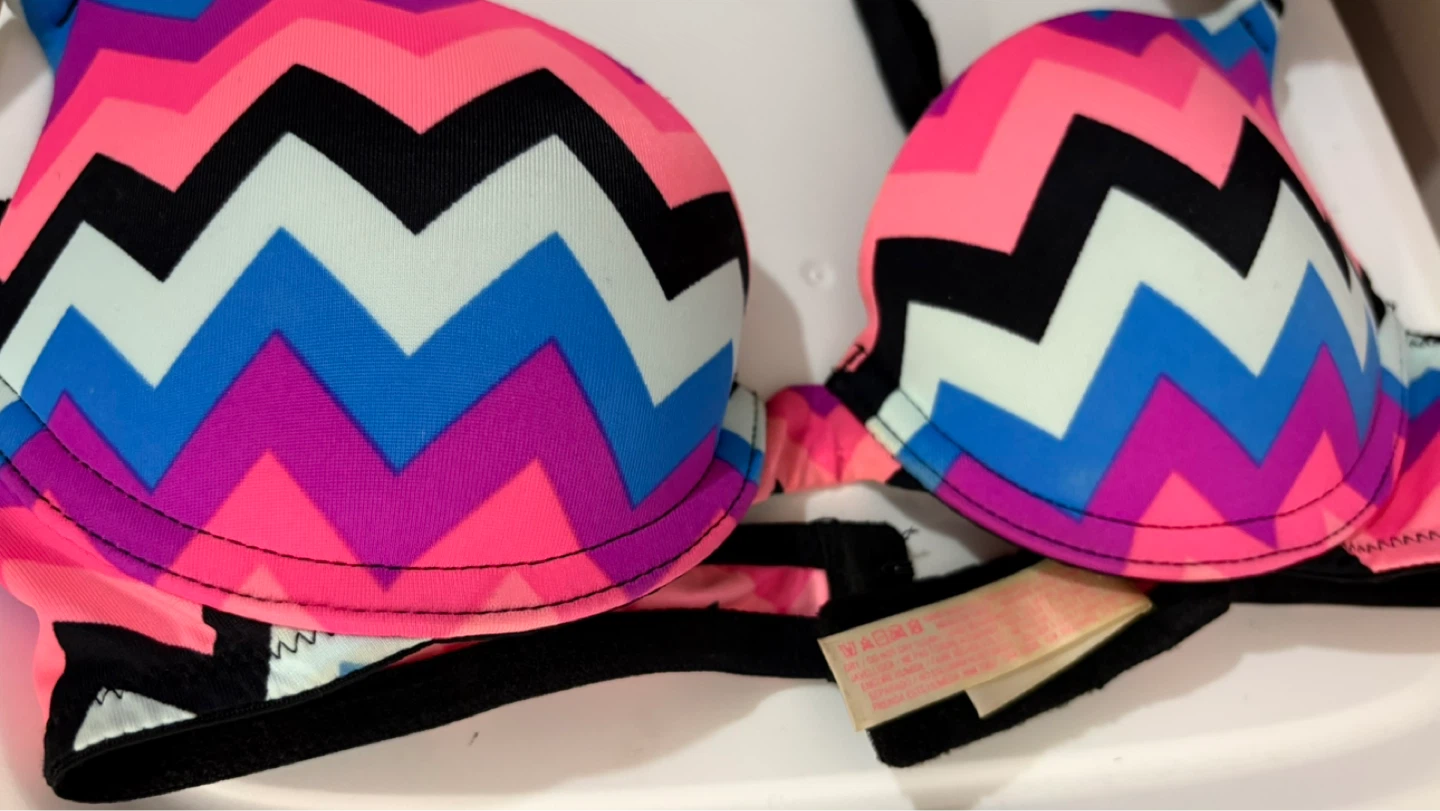 Pink Victoria's Secret Push-Up Bra 32A - photo 3