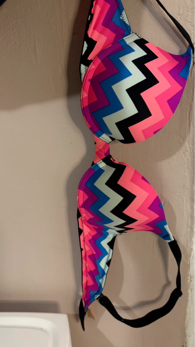 Pink Victoria's Secret Push-Up Bra 32A
