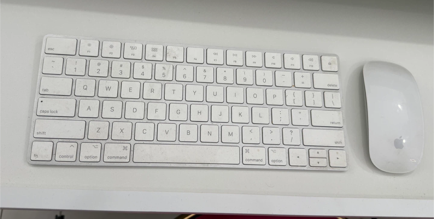 Apple iMac Desktop Computer with Keyboard and Mouse - photo 2