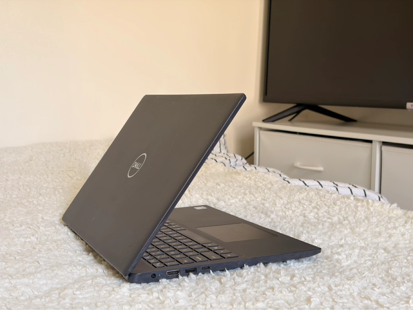 Dell latitude 3510 Laptop — i5-10th Gen / 8GB RAM / 256GB SSD - photo 4