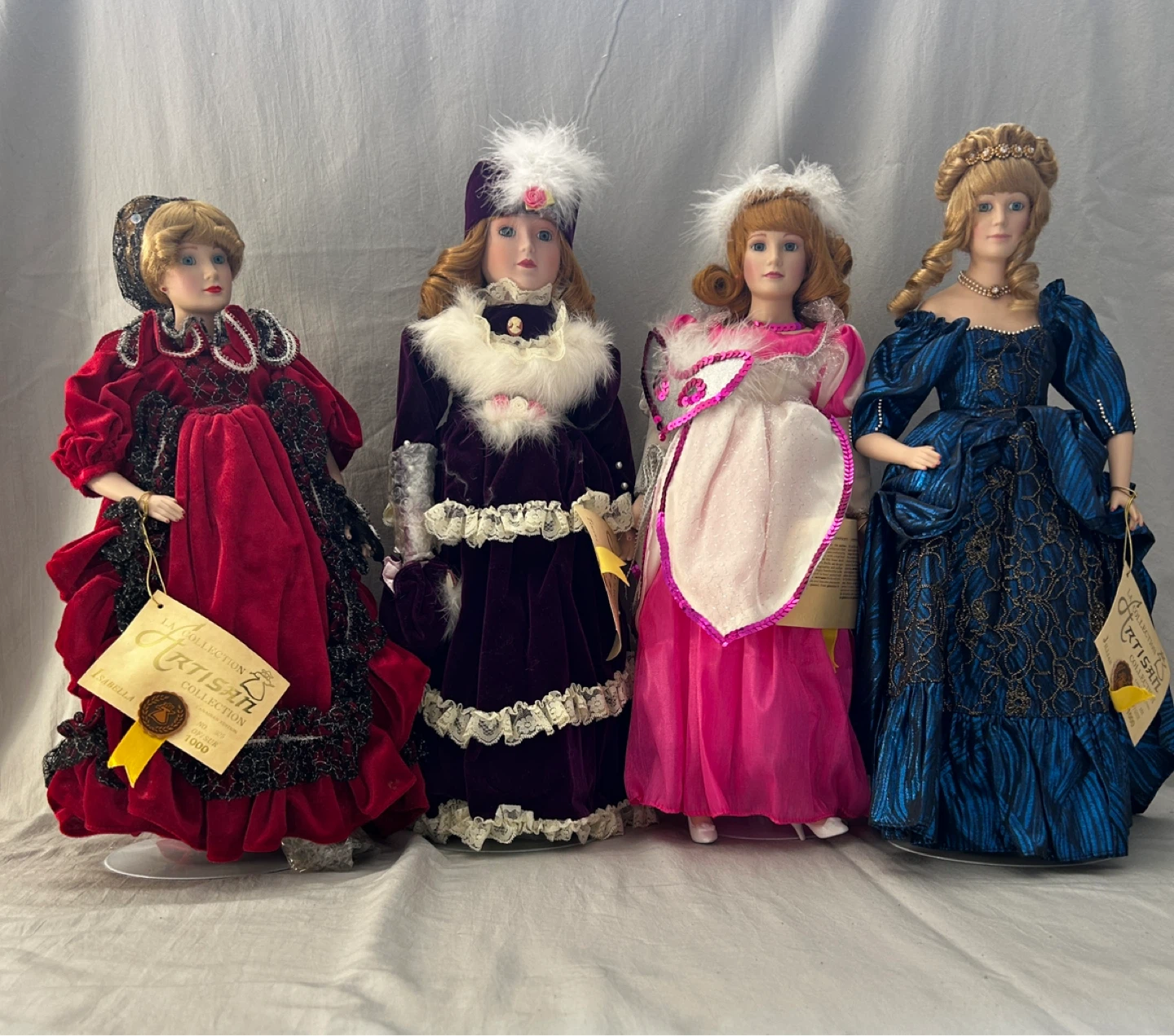Collection of 21 Porcelain Dolls - photo 5