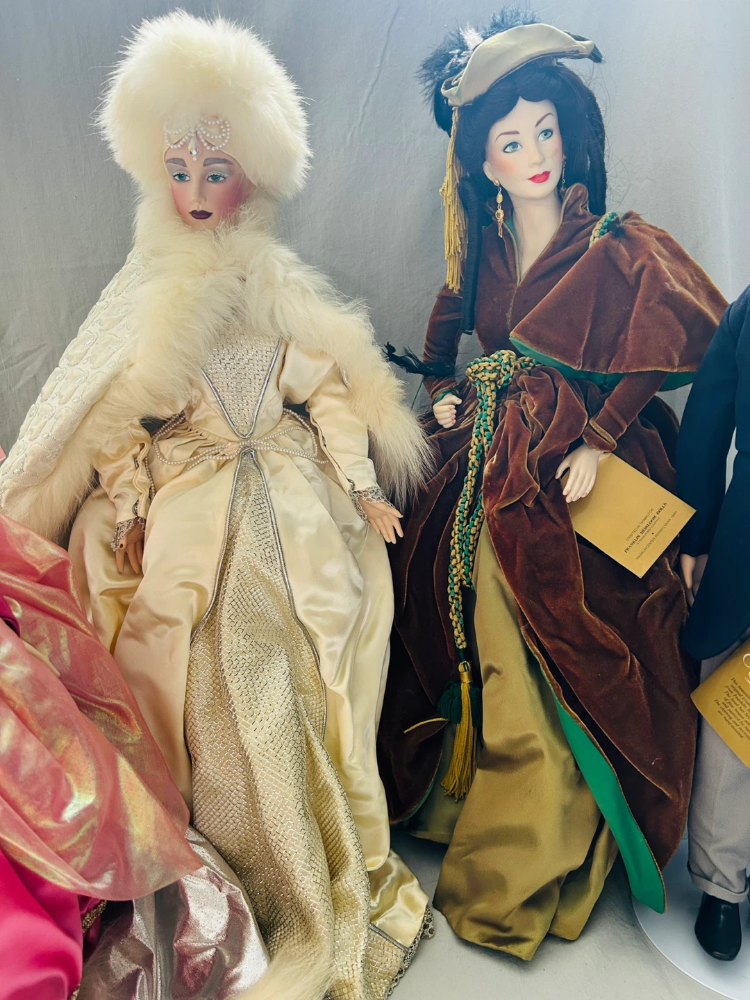 Collection of 21 Porcelain Dolls - photo 3