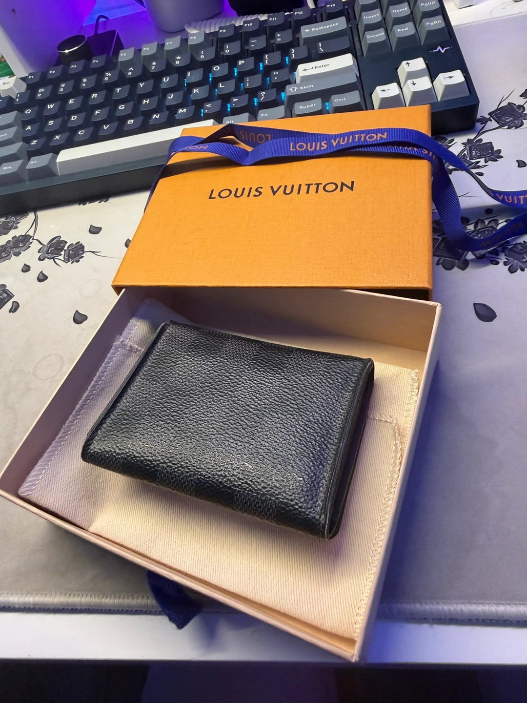 Louis Vuitton Tri-fold Wallet - photo 2