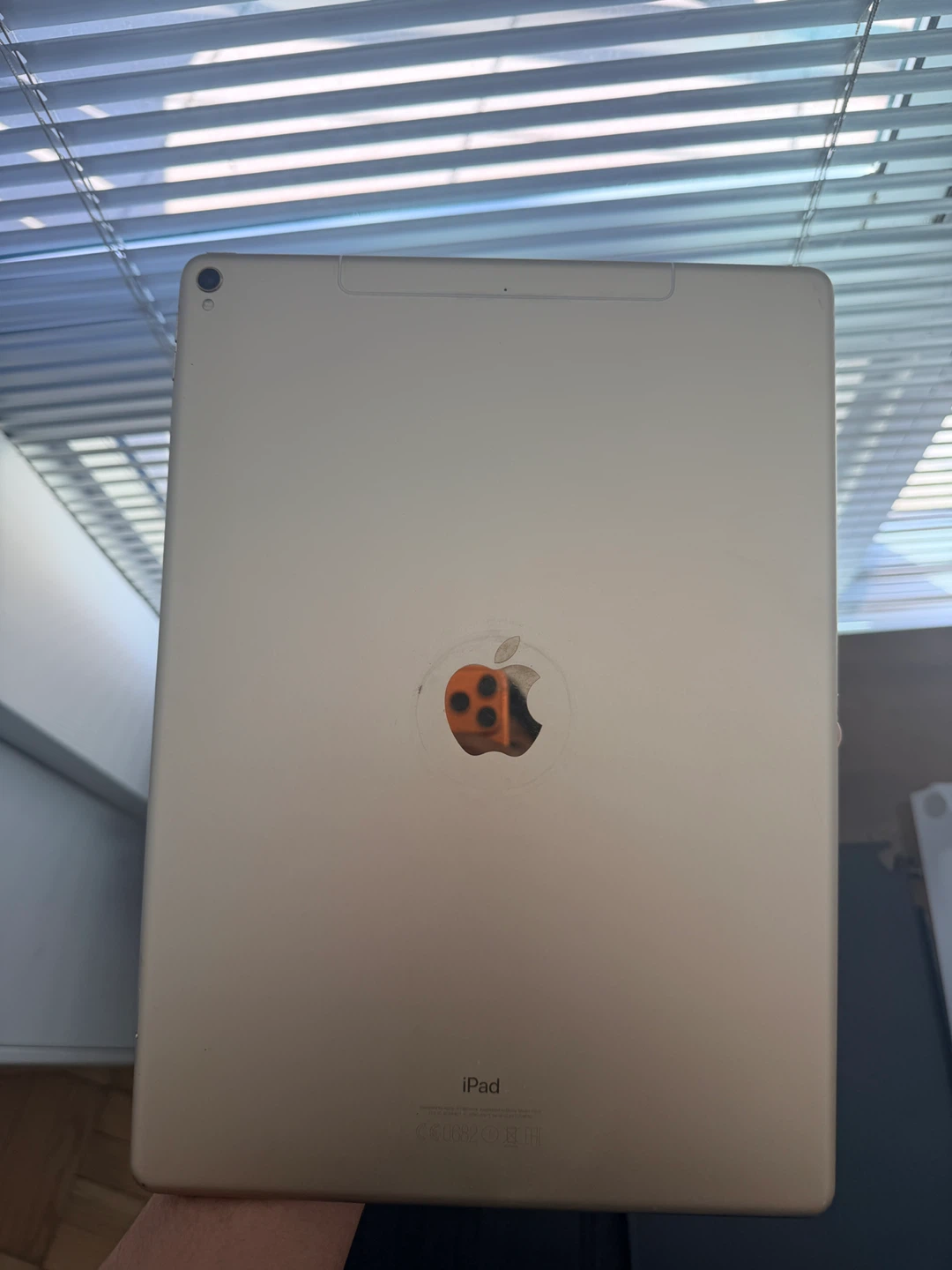 Apple iPad Pro 12.9” 256GB WiFi + Cellular (2nd Gen) A1671 - photo 2