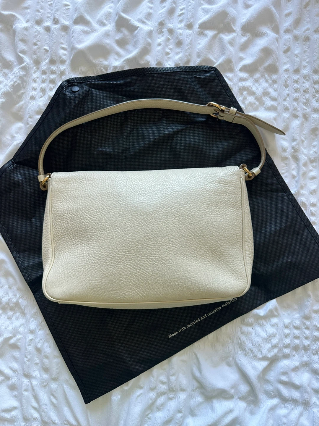 Salvatore Ferragamo White Leather Shoulder Bag - photo 4