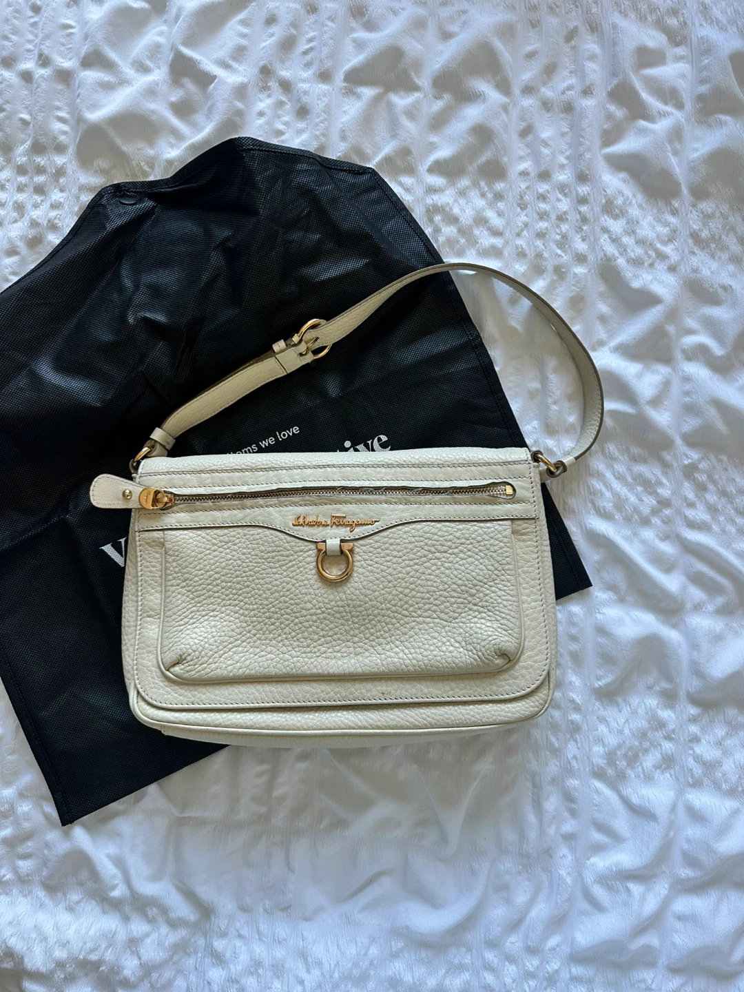 Salvatore Ferragamo White Leather Shoulder Bag - photo 2