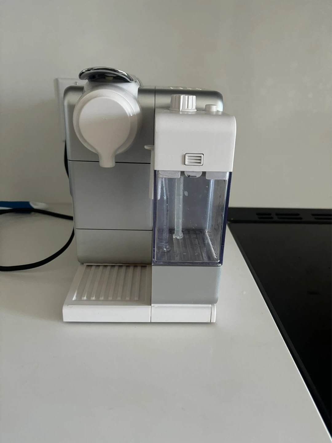 Nespresso DeLonghi Espresso Machine
