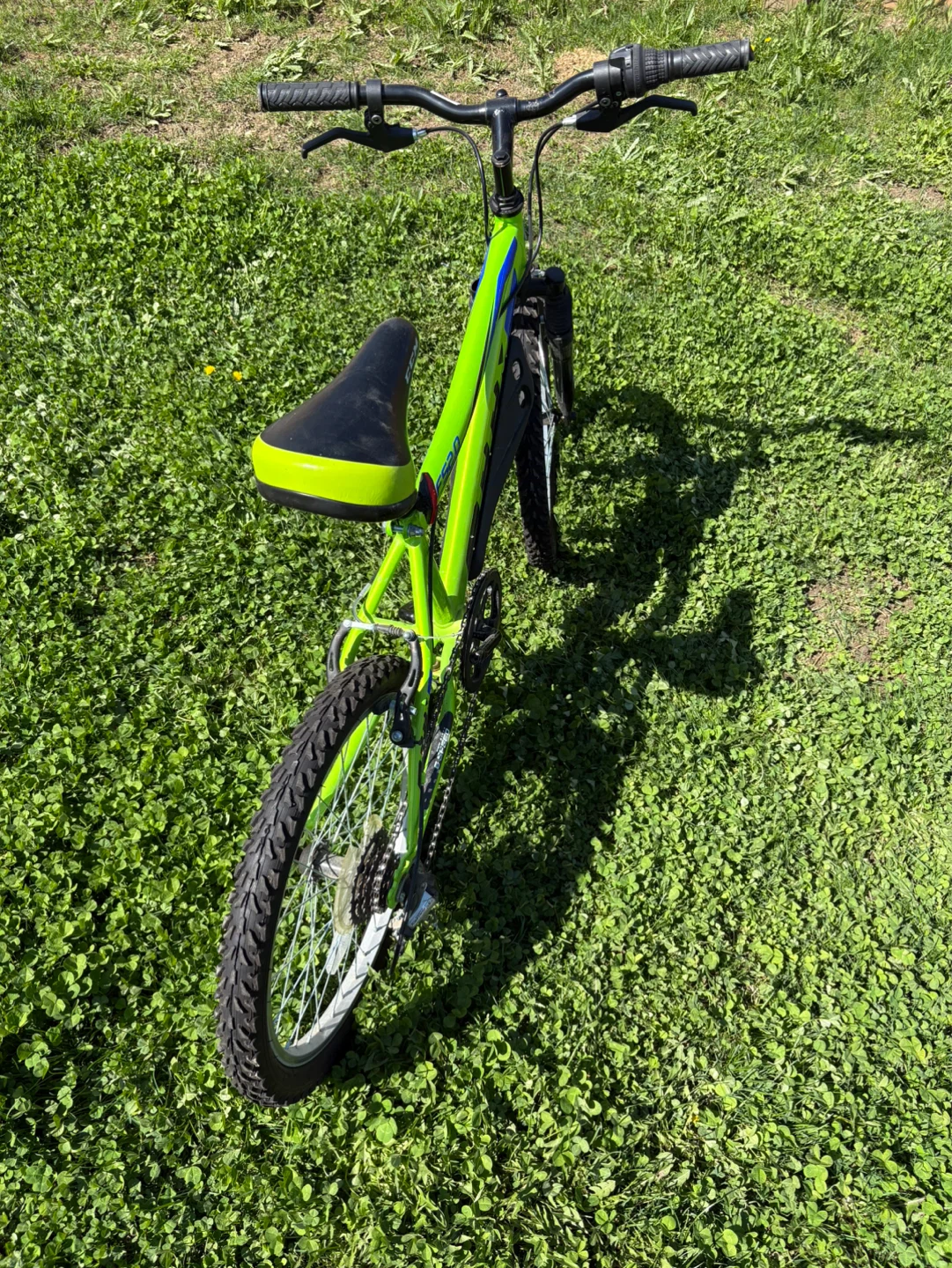 CCM 20 inch bike (NO PEDAL) - photo 5