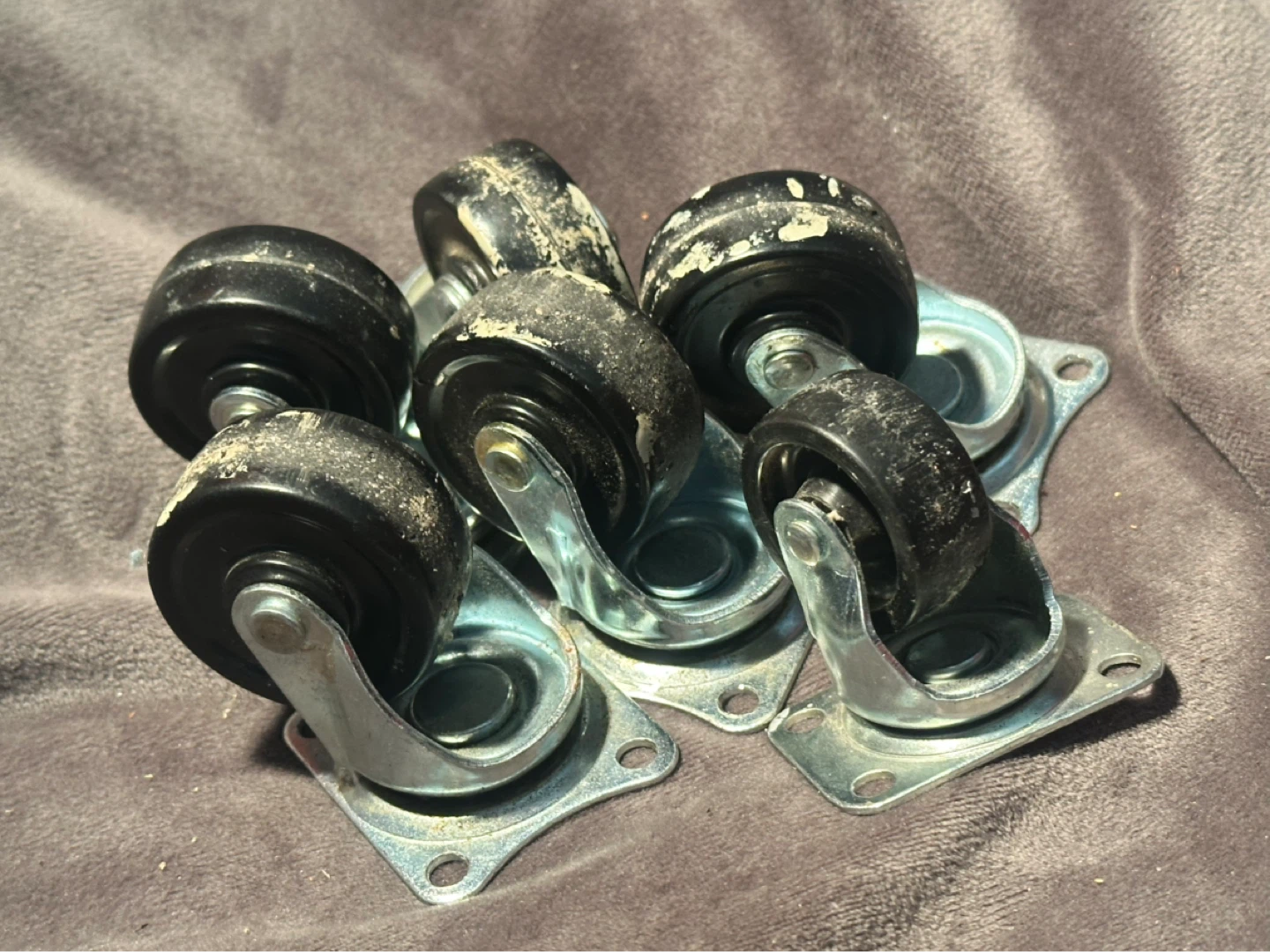 Set of 6 casters 1 is smaller than the rest