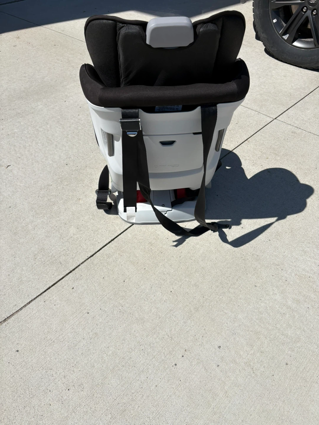 Britax Marathon Convertible Car Seat - photo 3