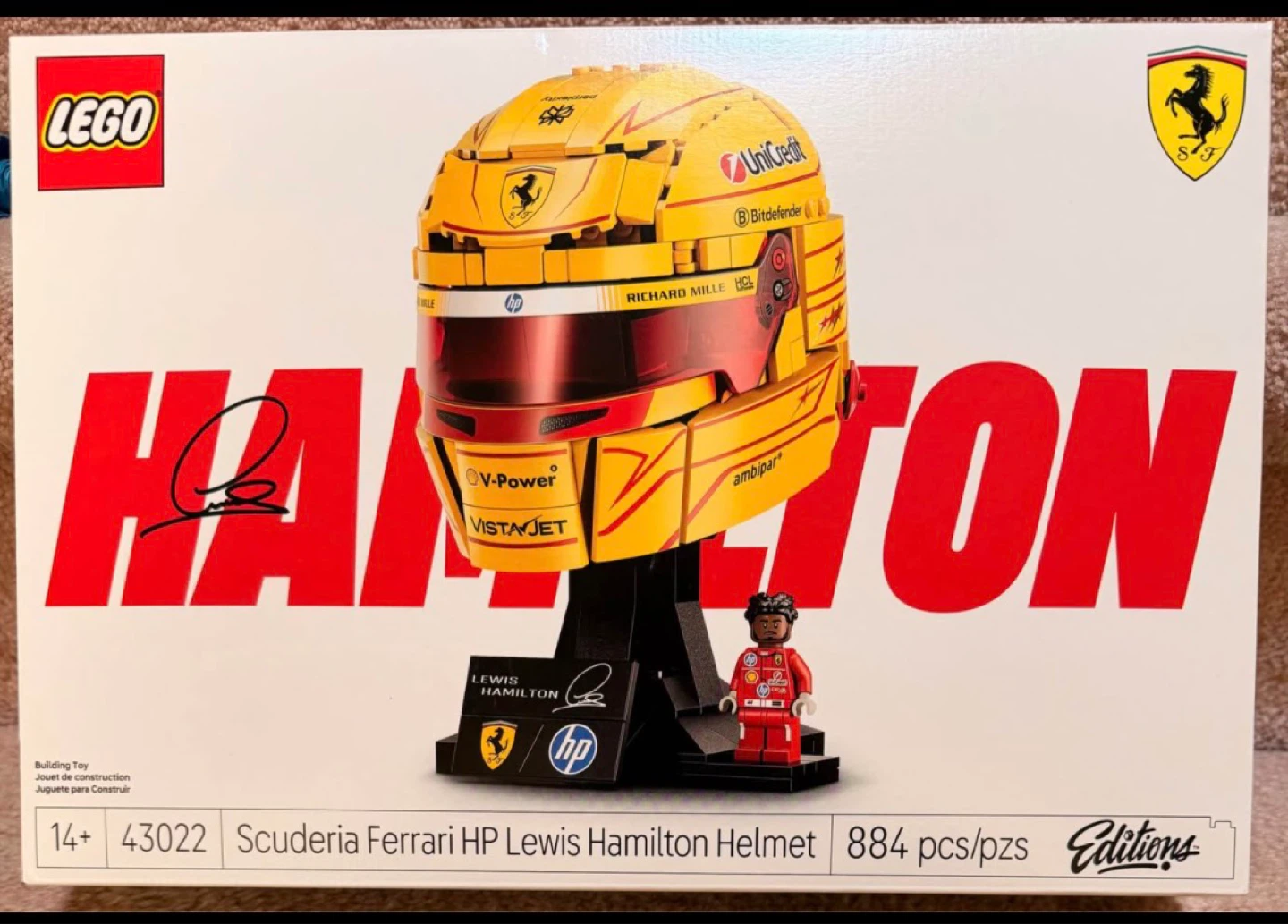 LEGO Scuderia Ferrari HP Lewis Hamilton Helmet Set 43022