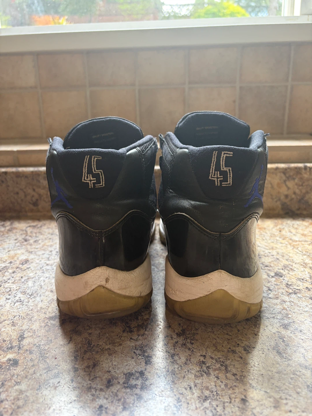 Air Jordan 11 Retro "Space Jam" Size 10.5 - photo 2