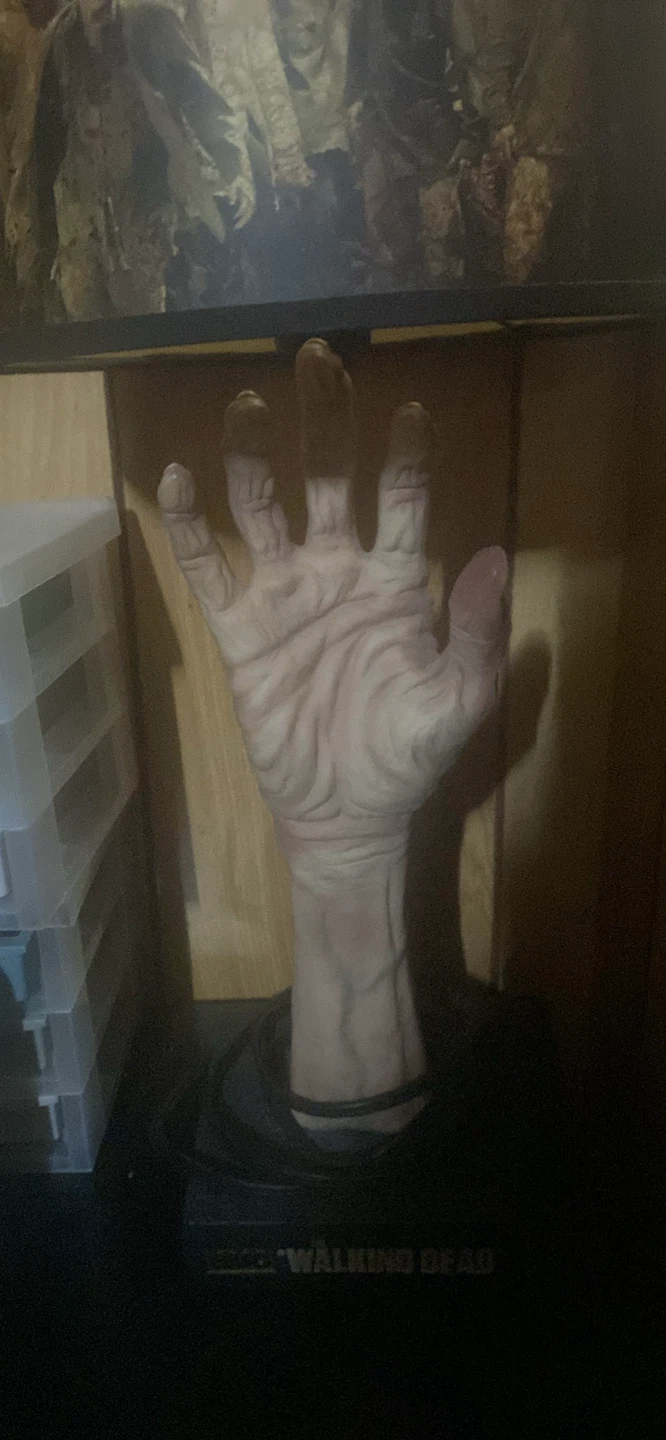 The Walking Dead Lamp - Zombie Hand - photo 2