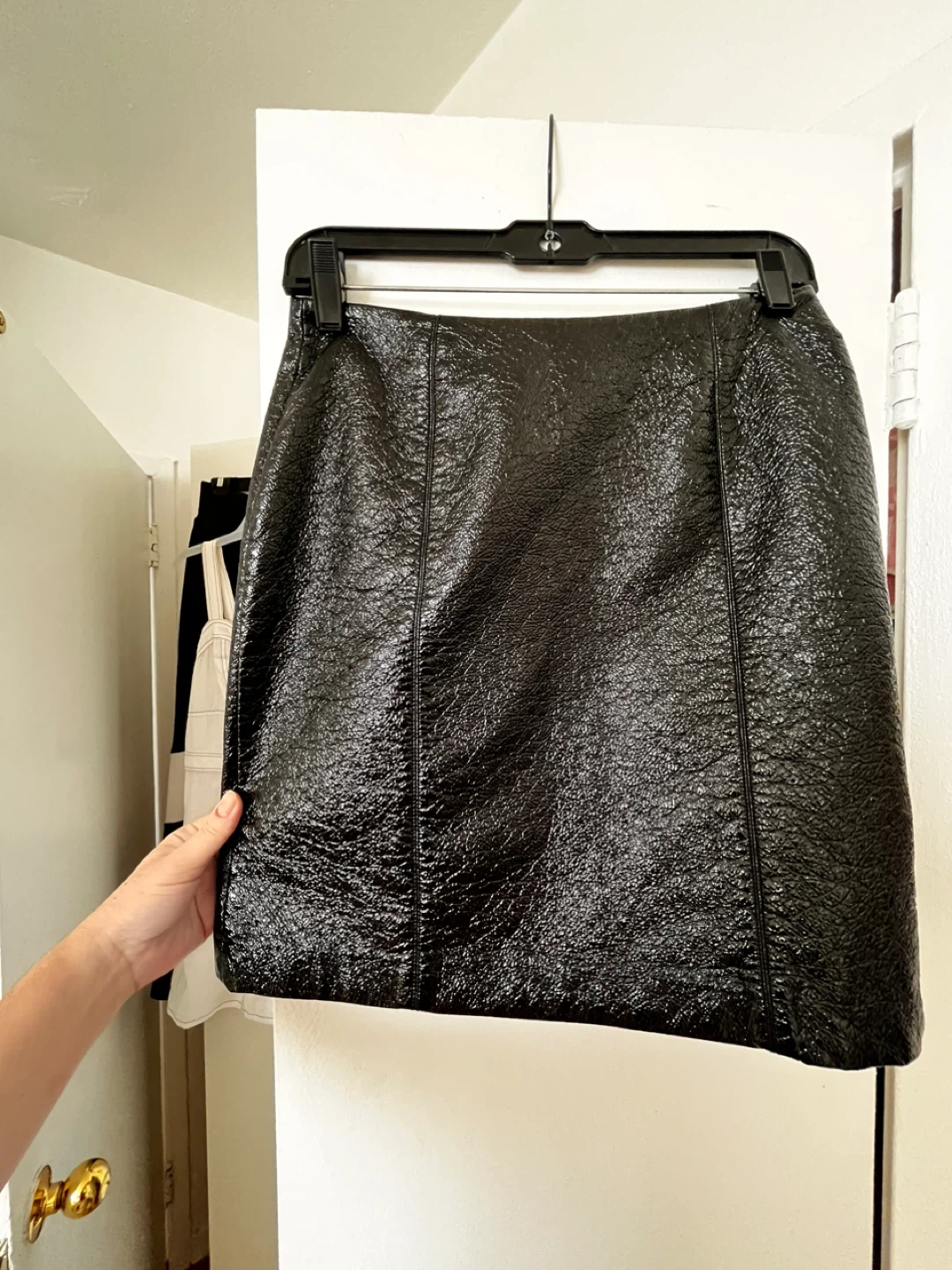 Black Man made Leather A-Line mini Skirt size 6 - photo 2
