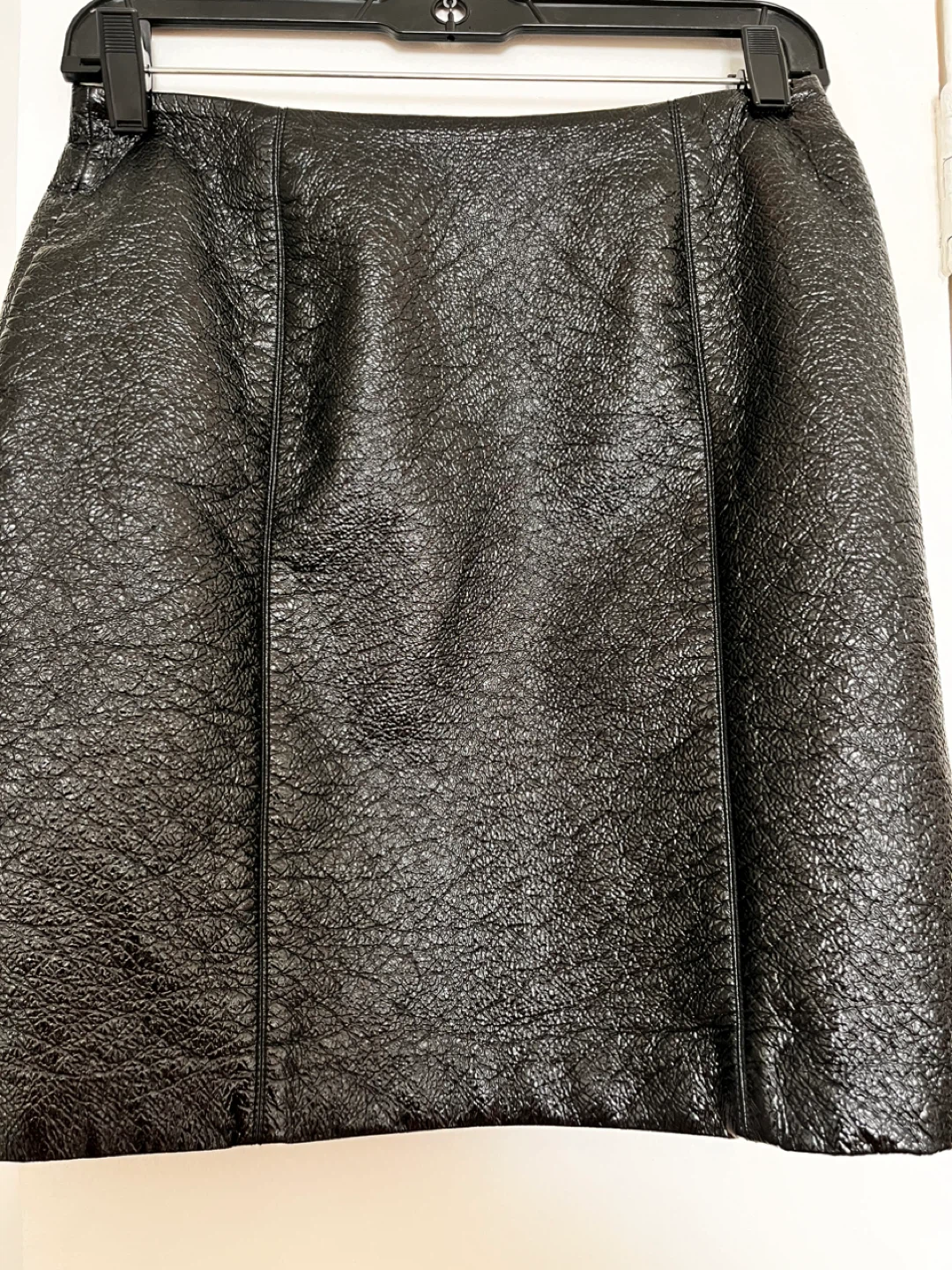 Black Man made Leather A-Line mini Skirt size 6 - photo 4