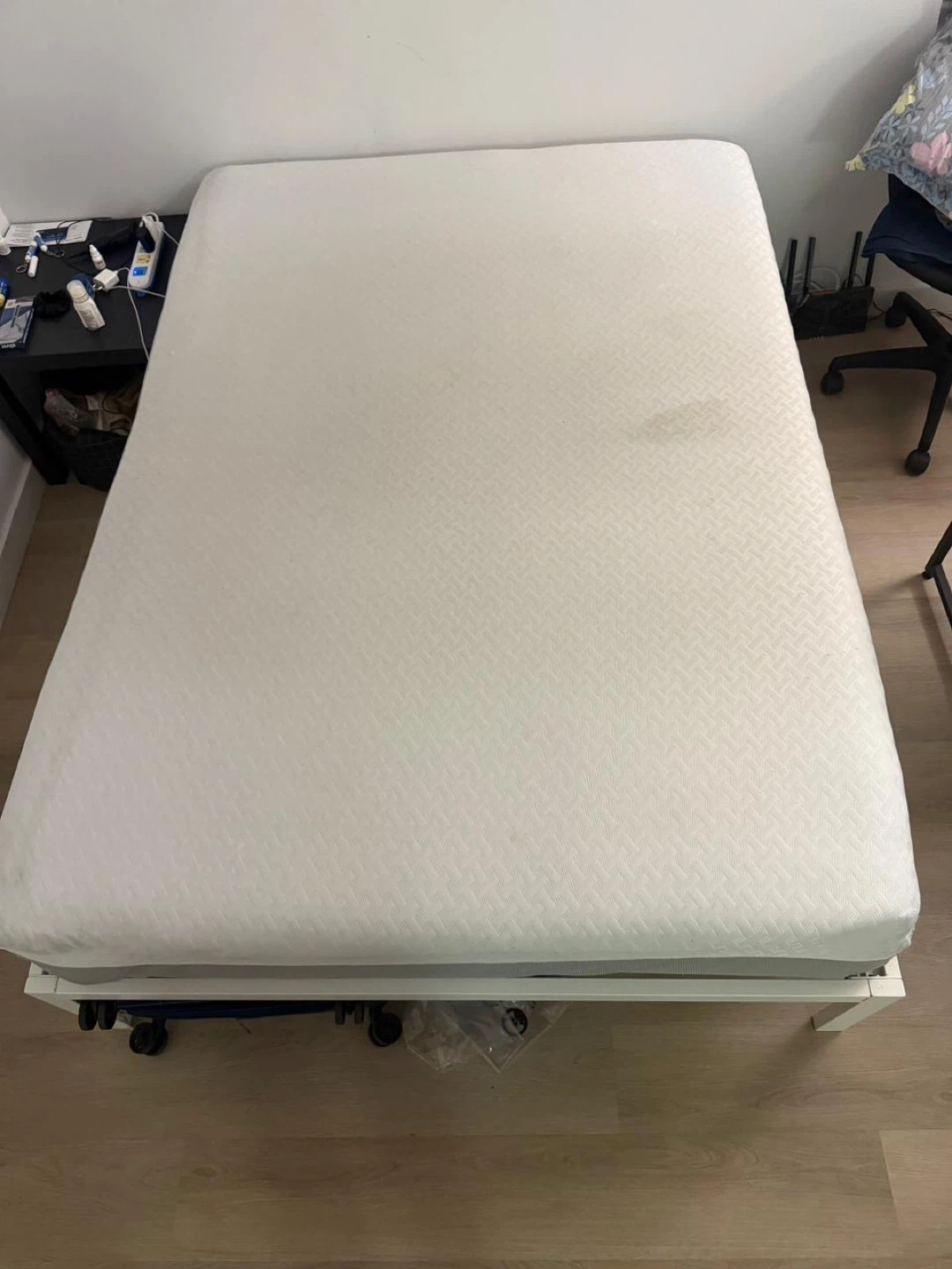 White full Size Mattress - photo 2