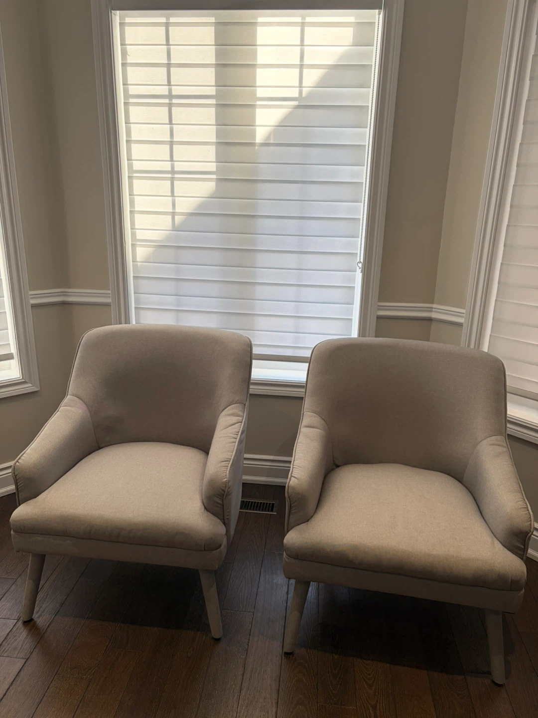 Pair of accent chairs - photo 3