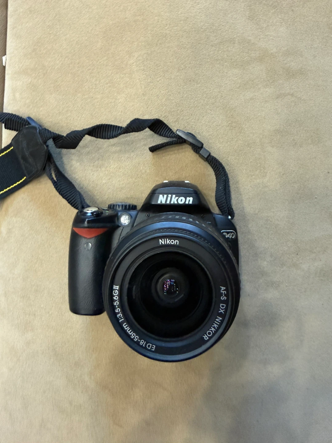 Nikon D40 DSLR Camera with 18-55mm Lens