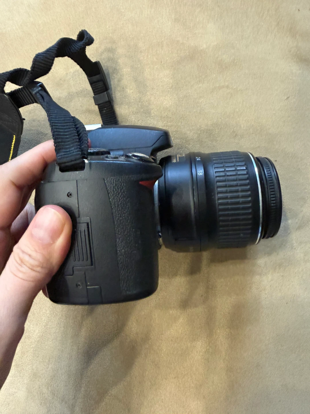 Nikon D40 DSLR Camera with 18-55mm Lens - photo 2