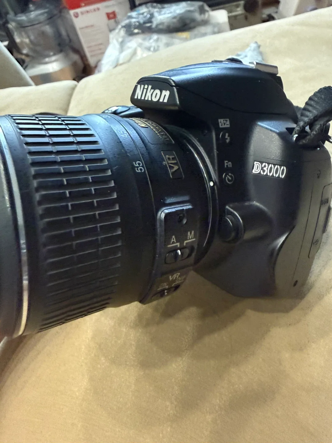 Nikon D3000 DSLR Camera with 18-55mm VR Lens - photo 2