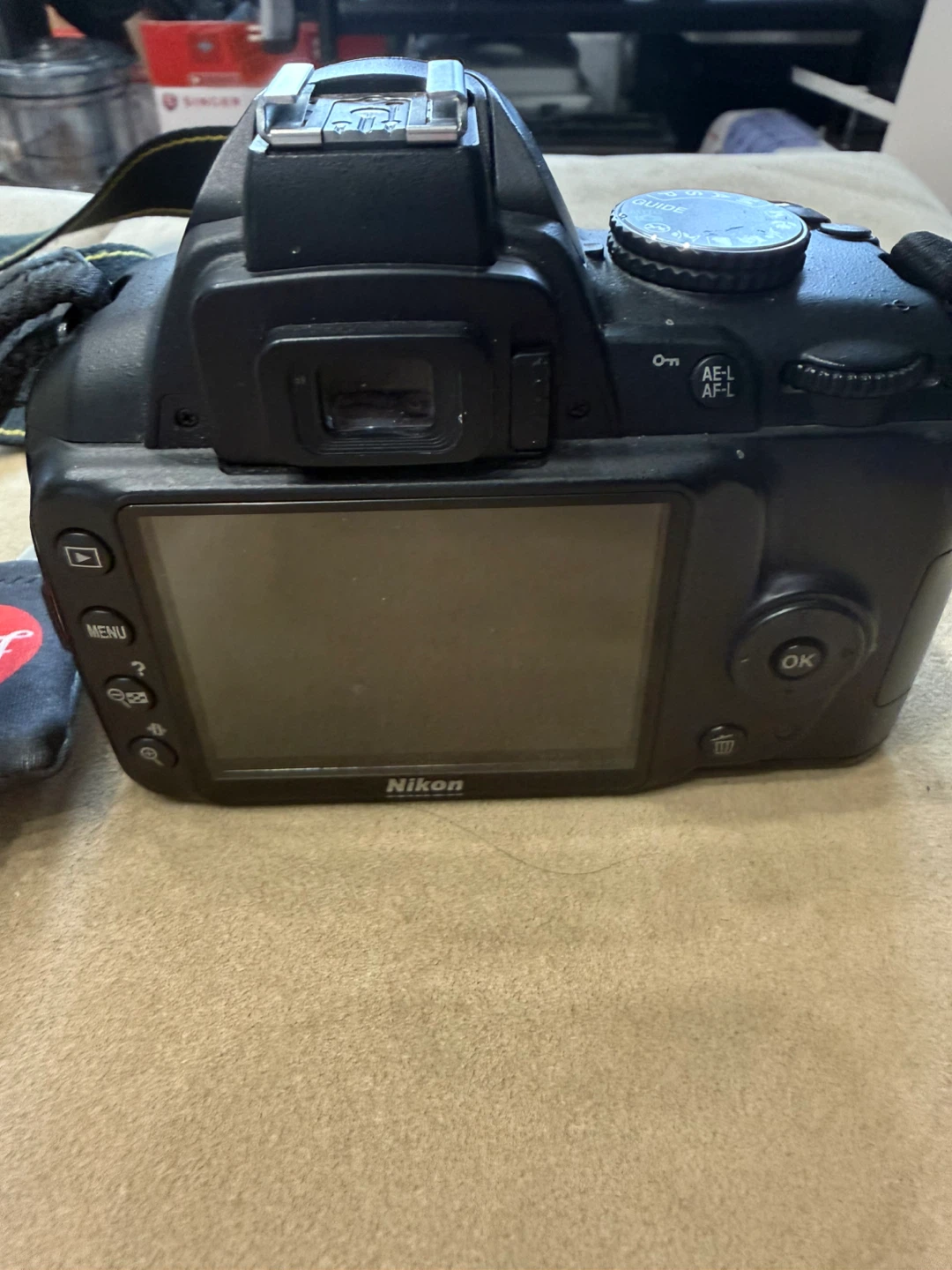 Nikon D3000 DSLR Camera with 18-55mm VR Lens - photo 5